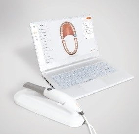 scanner and laptop-1